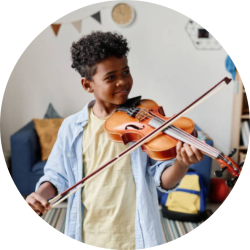 Child playig Violin_home